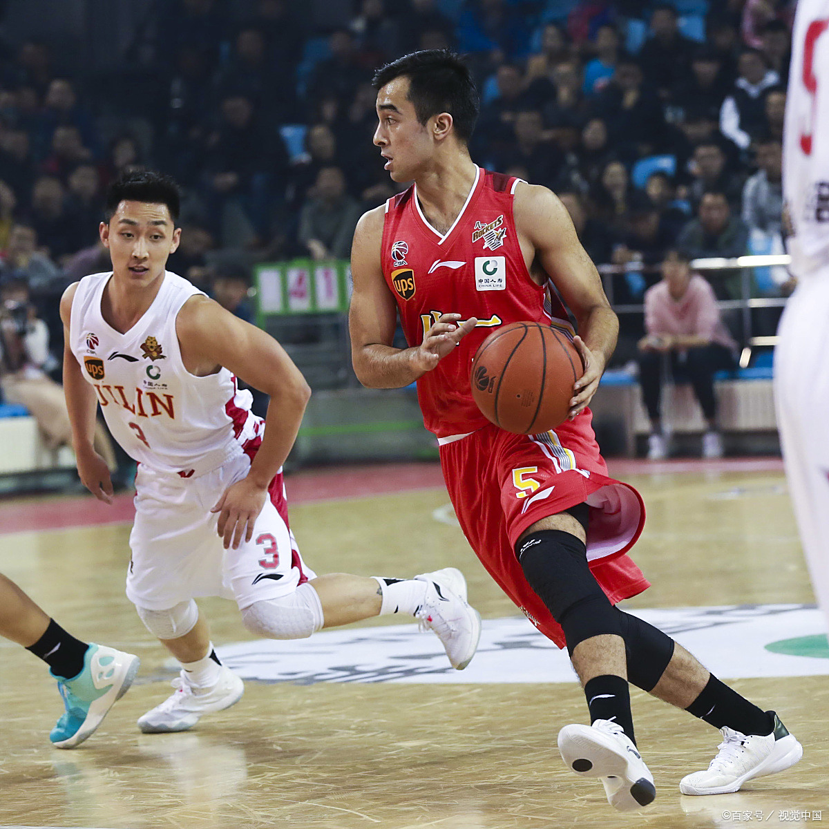 转折点！广厦男篮临场应变，欧冠加时末段攻防权衡，信心回归，临场指挥获称赞的简单介绍