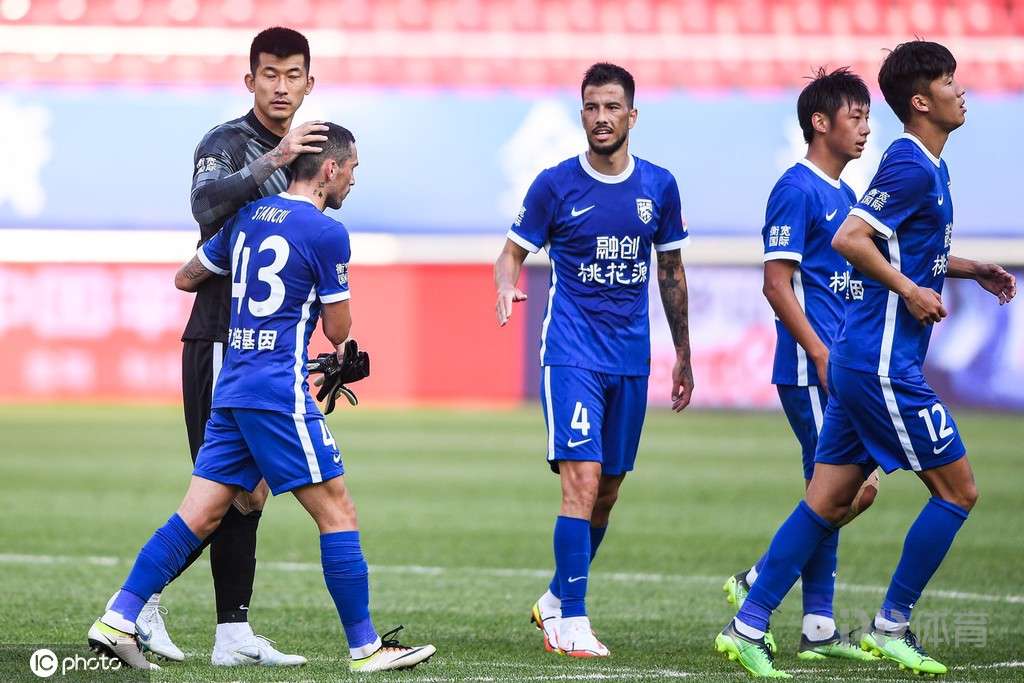 武汉三镇国际比赛日临场应变，志在西甲名次提升，球迷炸锅，训练强度明显提升(下一场武汉三镇外援能上场吗)