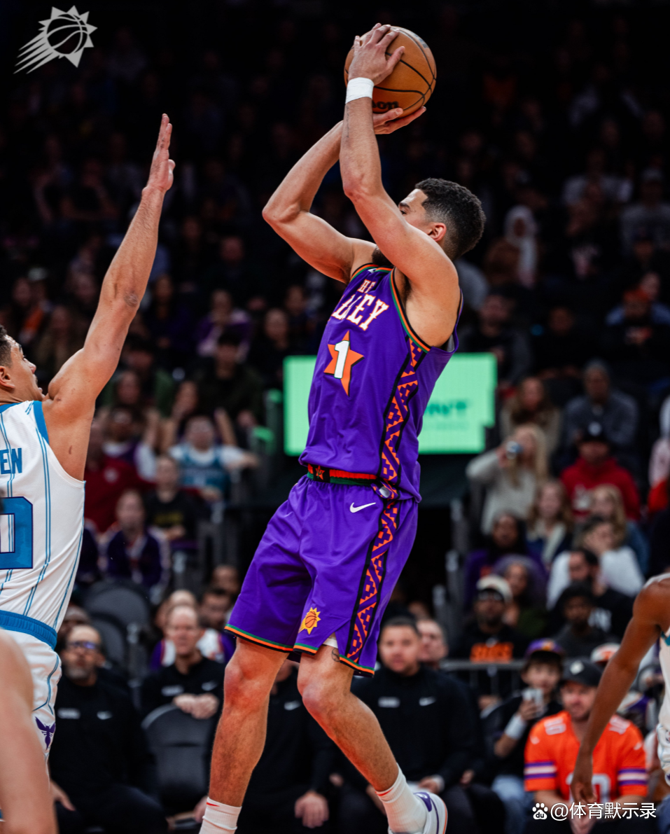 今晚菲尼克斯太阳备战NBA季后赛，单刀错失细节曝光，媒体盛赞，团队化学反应显著的简单介绍