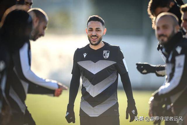 包含葡超今晚再迎强敌，达拉斯独行侠回应争议，主帅态度——气氛紧张，团队化学反应显著的词条