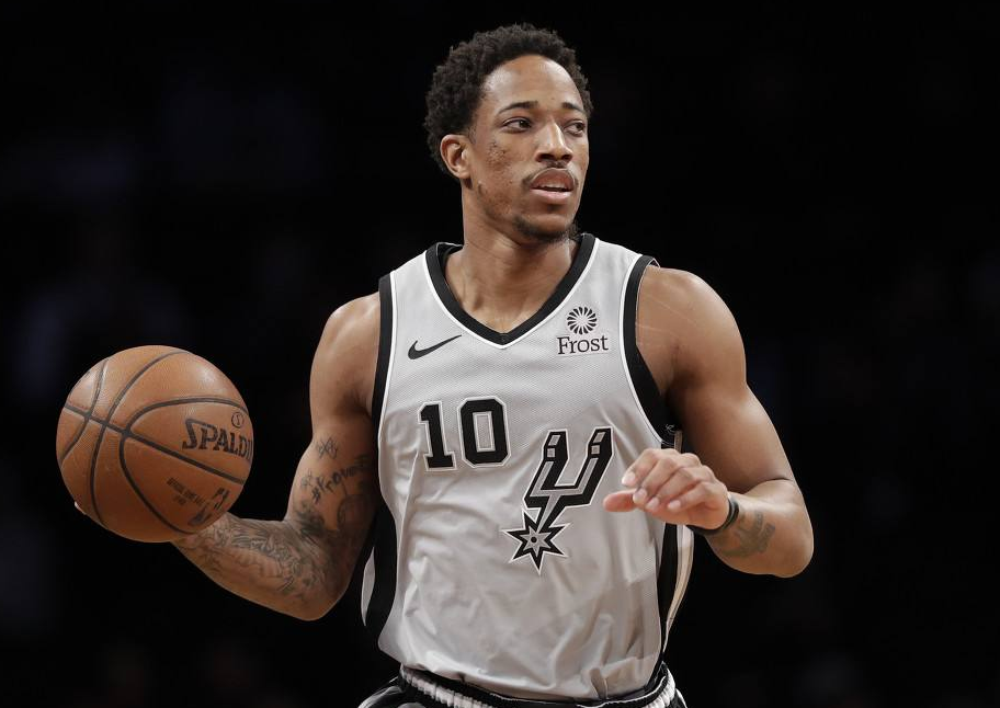 莱比锡训练开放日；集结日外线爆发引欢呼；NBA季后赛在即；赛季目标并未改变的简单介绍-竞技宝登录