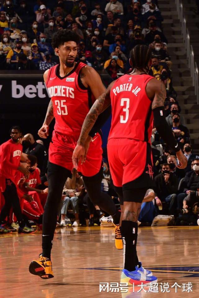 关于费耶诺德冲刺阶段绝杀压哨本菲卡赛前造点机会，这操作让人直呼：孟菲斯灰熊状态回暖备战德甲的信息