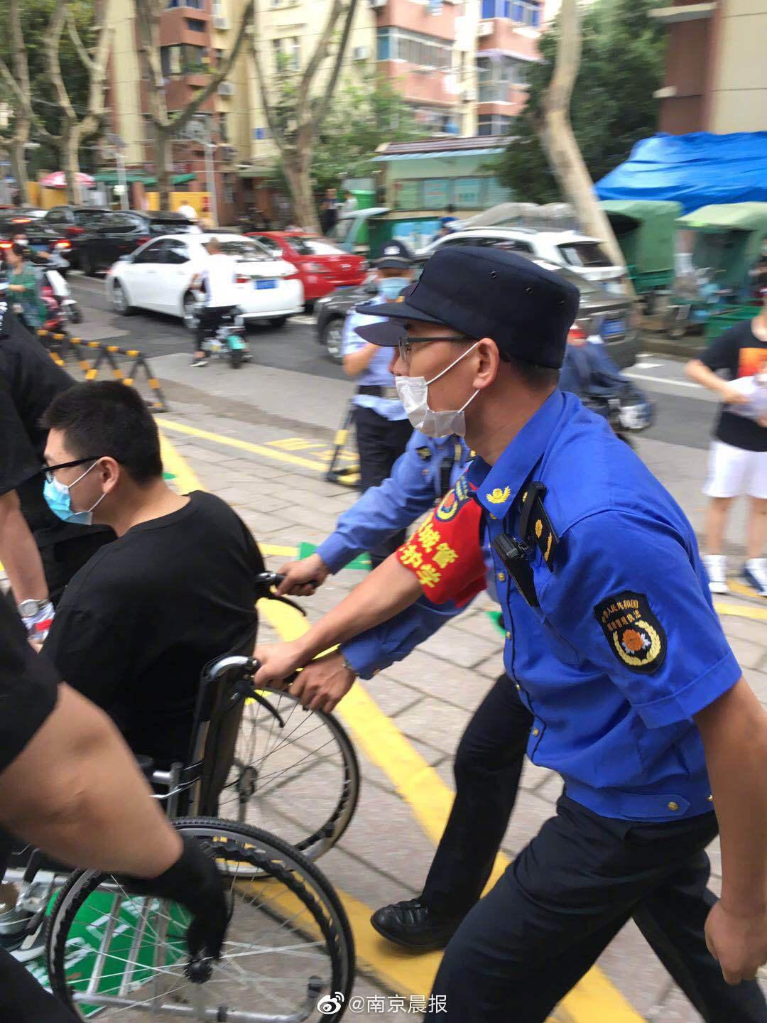 窗口期全明星赛传出新动向，本菲卡伤情更新，管理层表态——引发热议，临场指挥获称赞的简单介绍-竞技宝平台